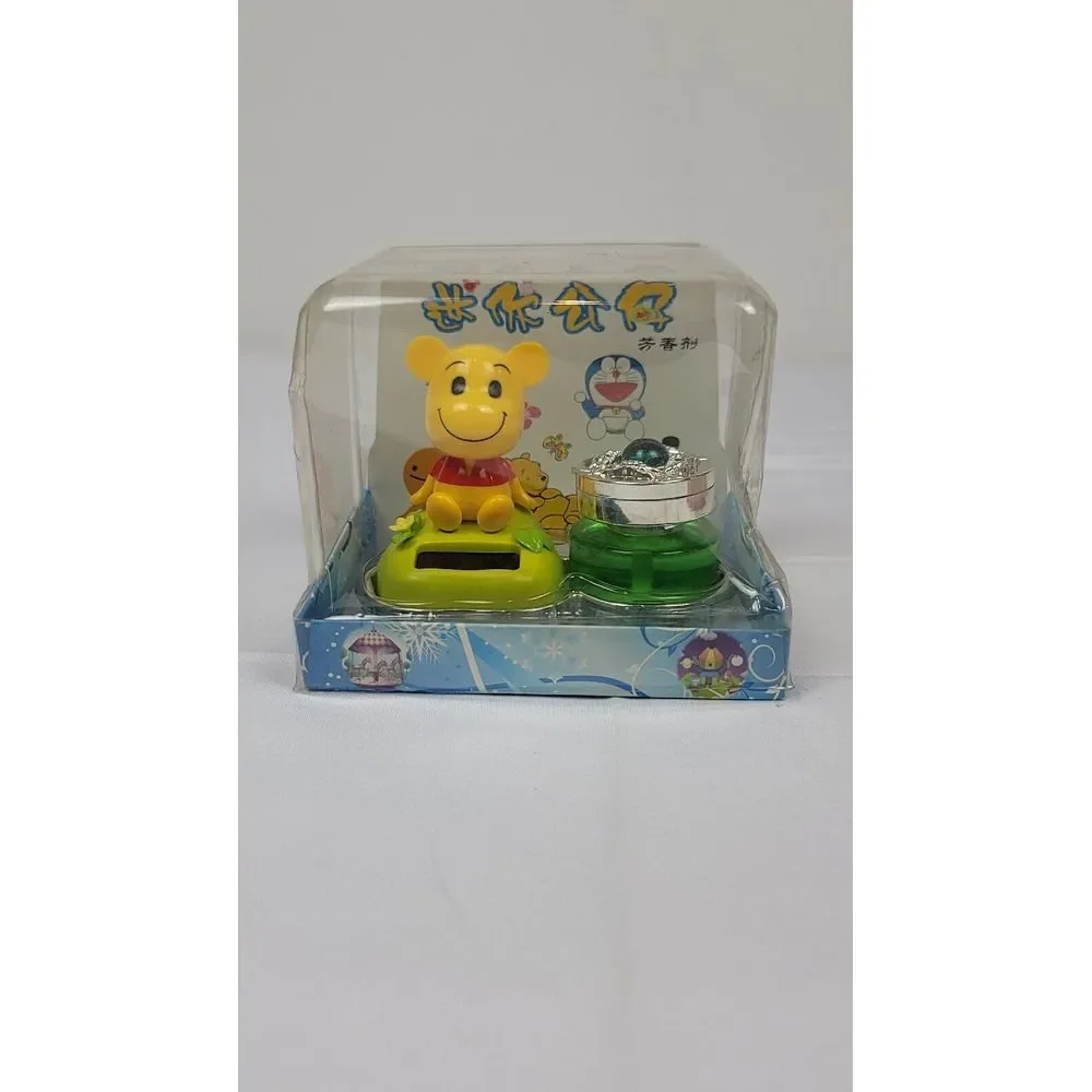 Solar Powered Bobblehead Dancing Winnie The Pooh Toy Figure. NEW